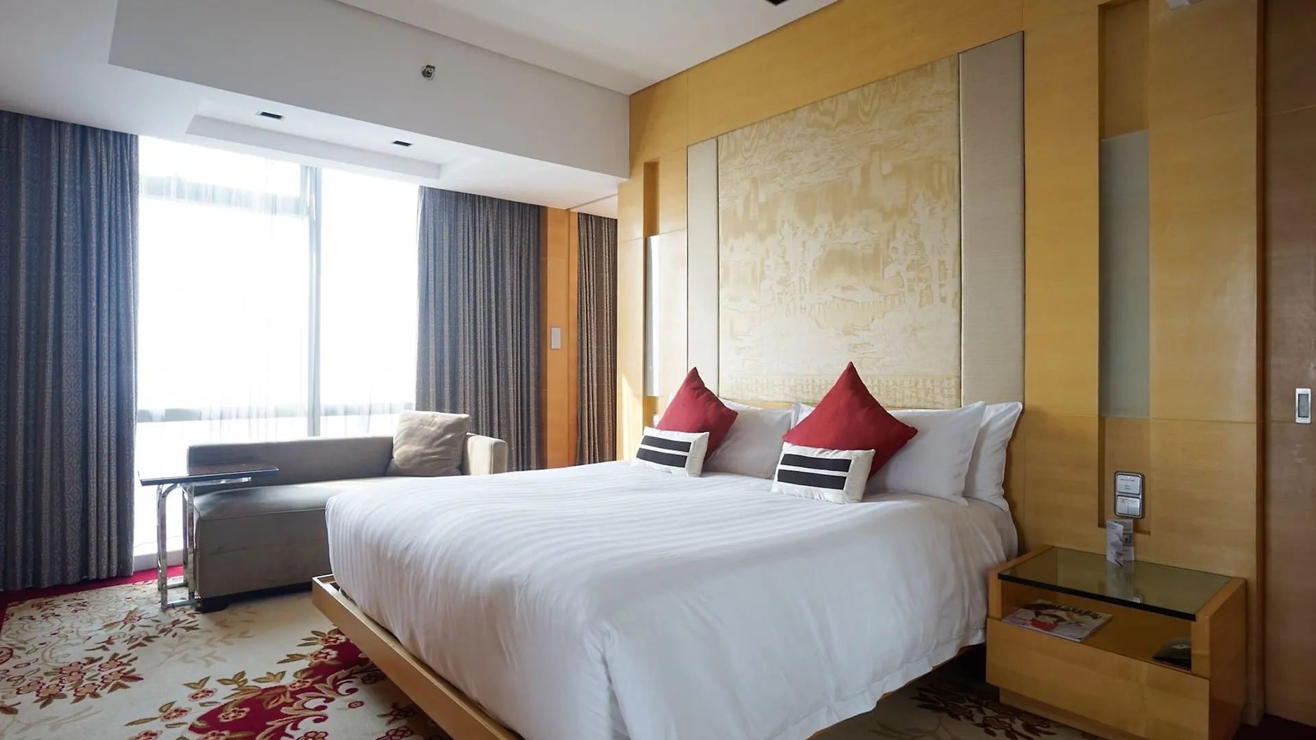 The Longemont Shanghai